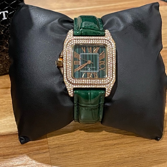 Christian Van Sant - Picture 3 of 6